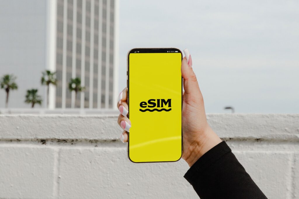 eSIM